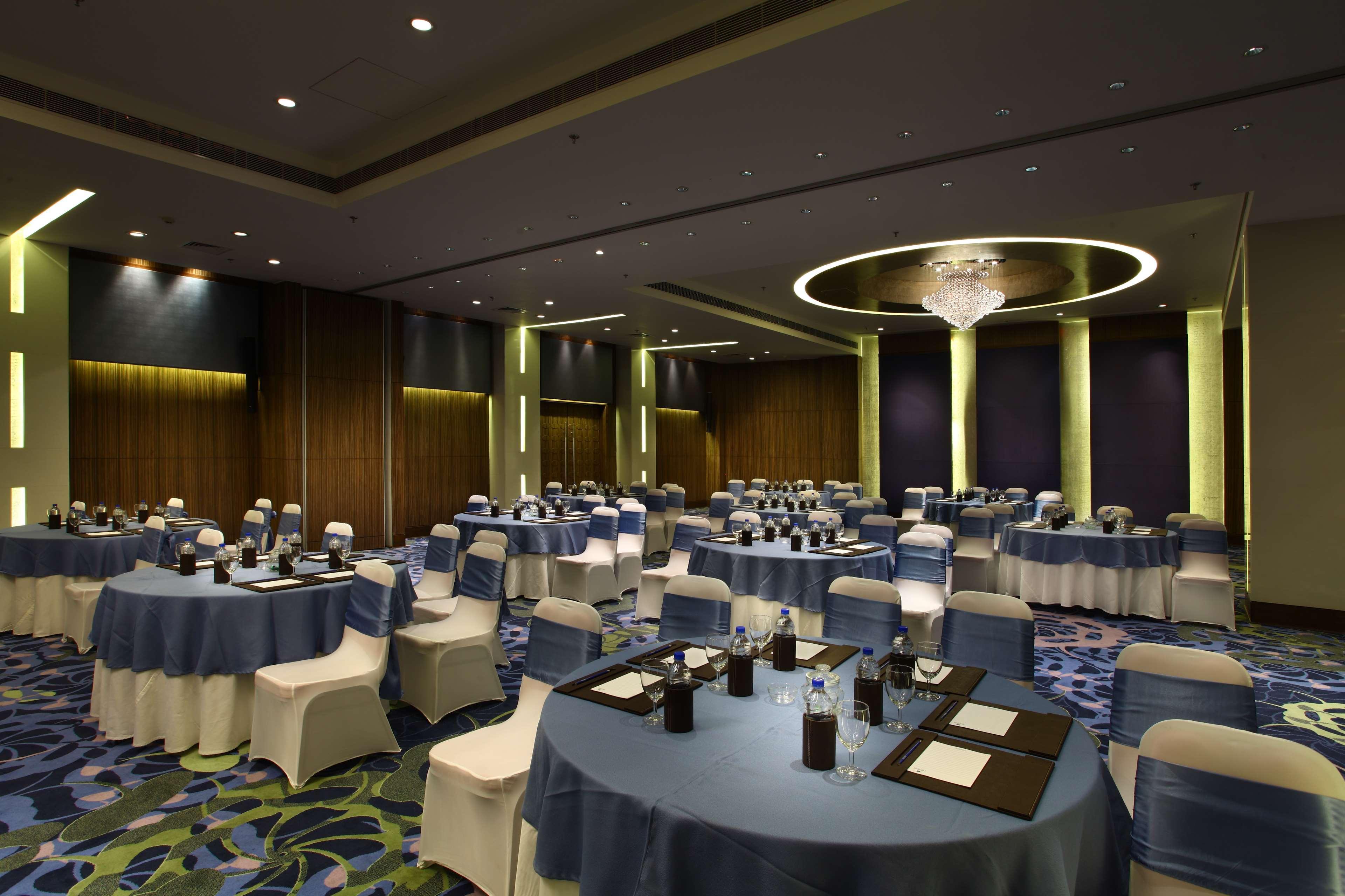 Park Plaza Shahdara Hotel Nova Deli Negócio foto
